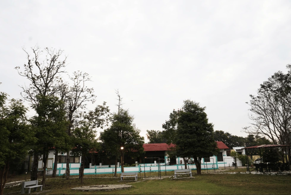 Resorts Near Khatia Gate in Kanha for Safari Stay
